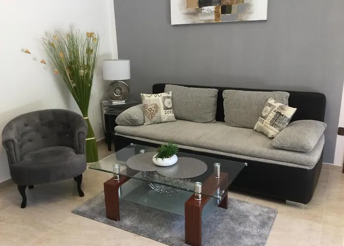 Maja דירה נייביצה