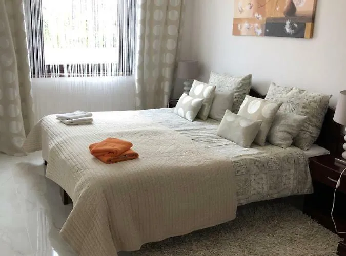 Maja דירה נייביצה